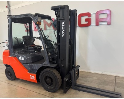 10884 TOYOTA 02-8FGF25
