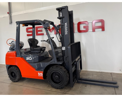 10911 TOYOTA 02-8FGF30