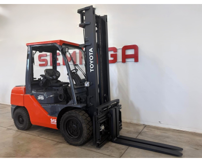 11210 TOYOTA 02-8FDJF35