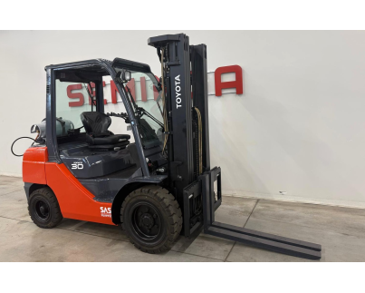 11223 TOYOTA 02-8FGF30