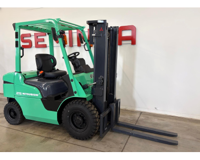 11184 MITSUBISHI FDE25T. Всего 1551 моточаса!