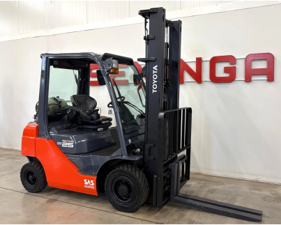 Газовый погрузчик 11298 TOYOTA 02-8FGF25