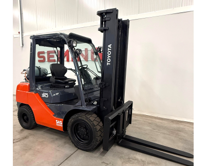 Dujinis krautuvas 11394 TOYOTA 02-8FGF30